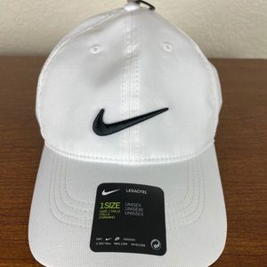 white nike hat